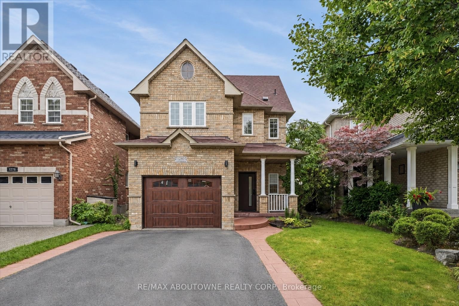












1282 PARKHURST DRIVE

,
Oakville (WT West Oak Trails),




Ontario
L6M3V7

