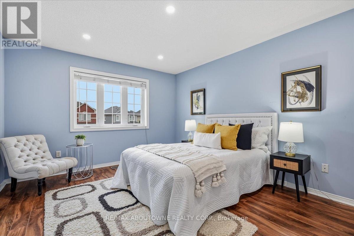 












1282 PARKHURST DRIVE

,
Oakville (WT West Oak Trails),




Ontario
L6M3V7

