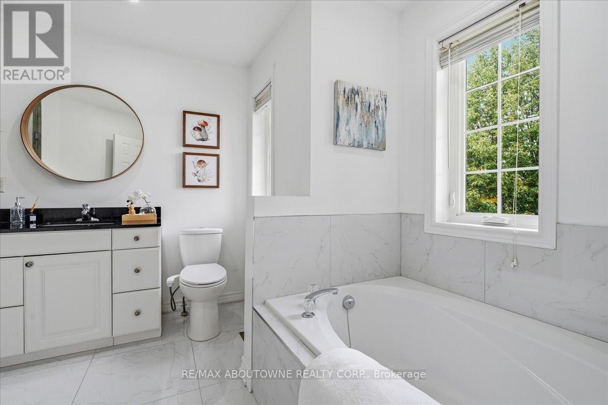 












1282 PARKHURST DRIVE

,
Oakville (WT West Oak Trails),




Ontario
L6M3V7

