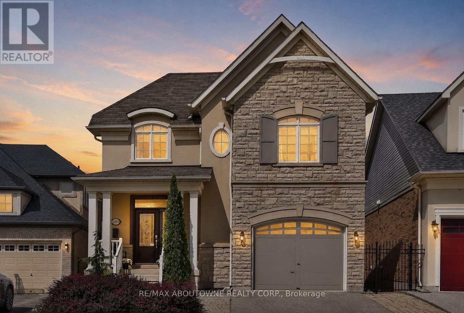 












2269 WHITWORTH DRIVE

,
Oakville (BC Bronte Creek),




Ontario
L6M0B5

