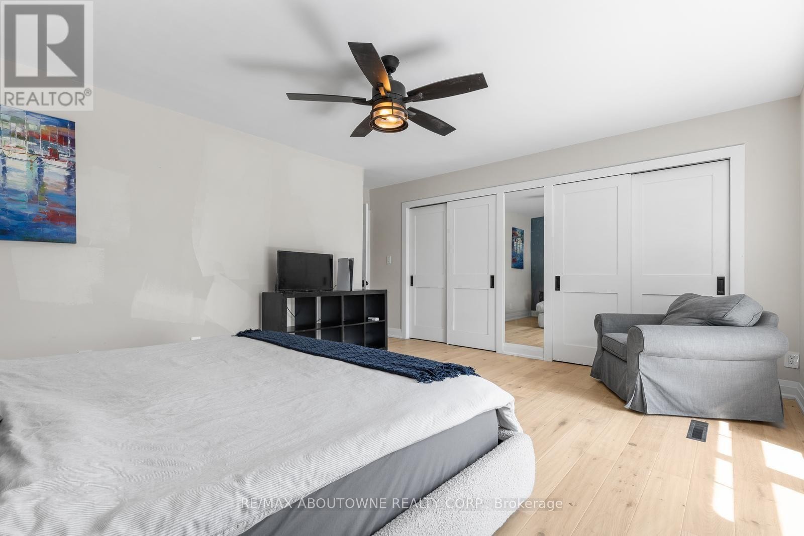 












293 NORTH SHORE BOULEVARD E

,
Burlington (LaSalle),




Ontario
L7T1W8

