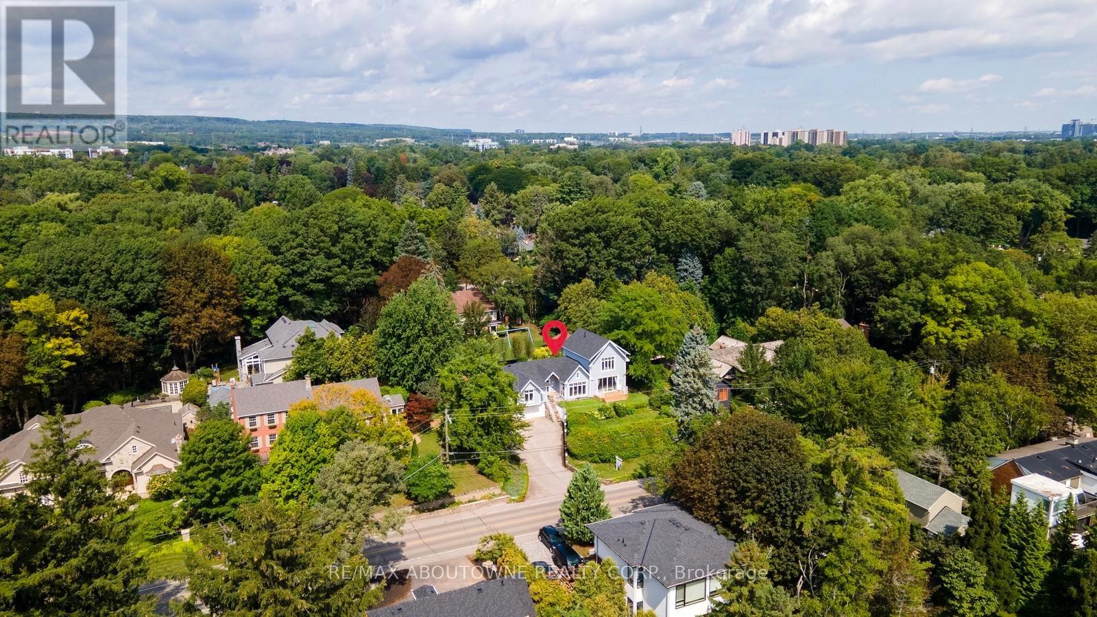 












293 NORTH SHORE BOULEVARD E

,
Burlington (LaSalle),




Ontario
L7T1W8

