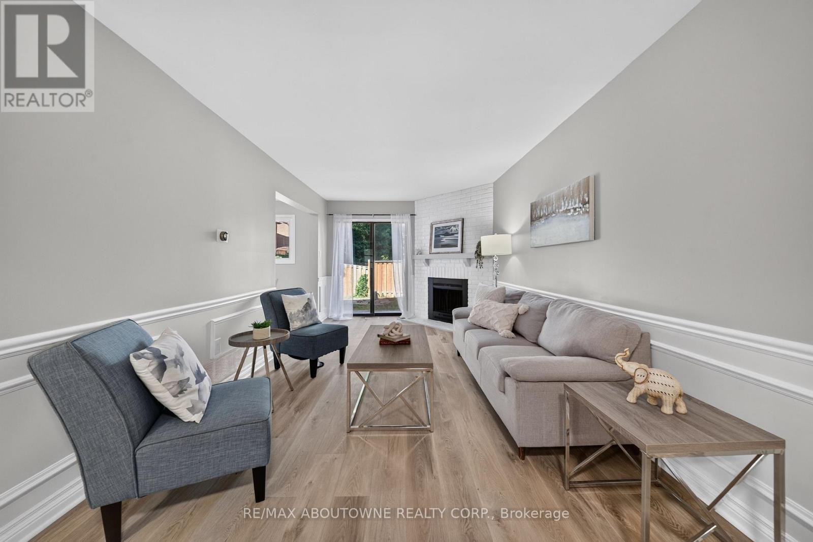 












4353 SAWMILL VALLEY DRIVE

,
Mississauga (Erin Mills),




Ontario
L5L3L3

