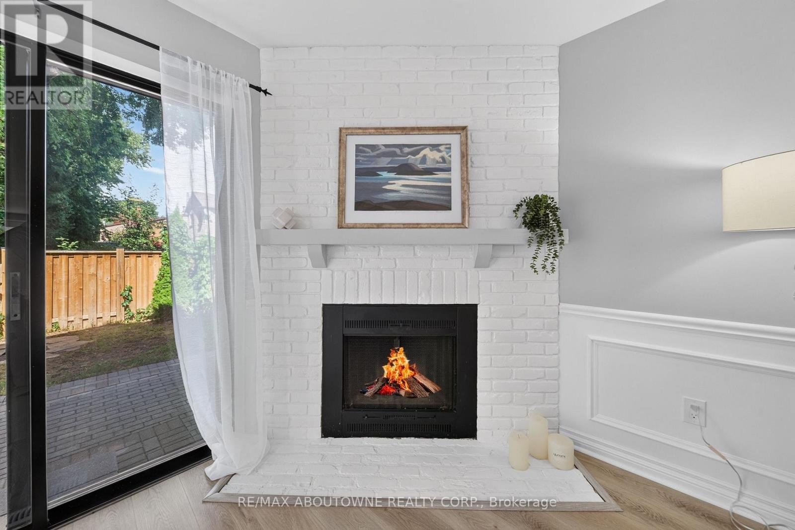 












4353 SAWMILL VALLEY DRIVE

,
Mississauga (Erin Mills),




Ontario
L5L3L3

