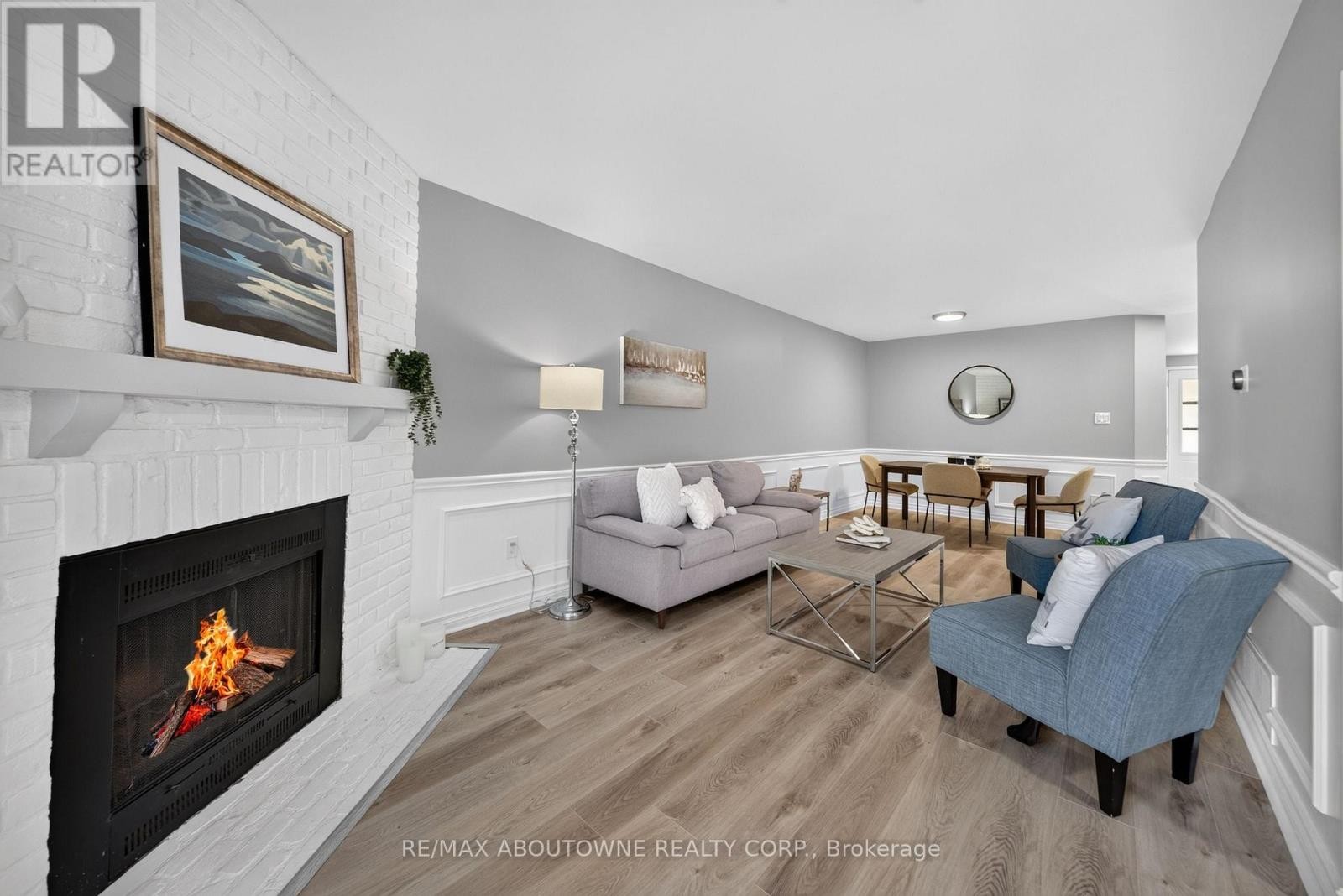 












4353 SAWMILL VALLEY DRIVE

,
Mississauga (Erin Mills),




Ontario
L5L3L3

