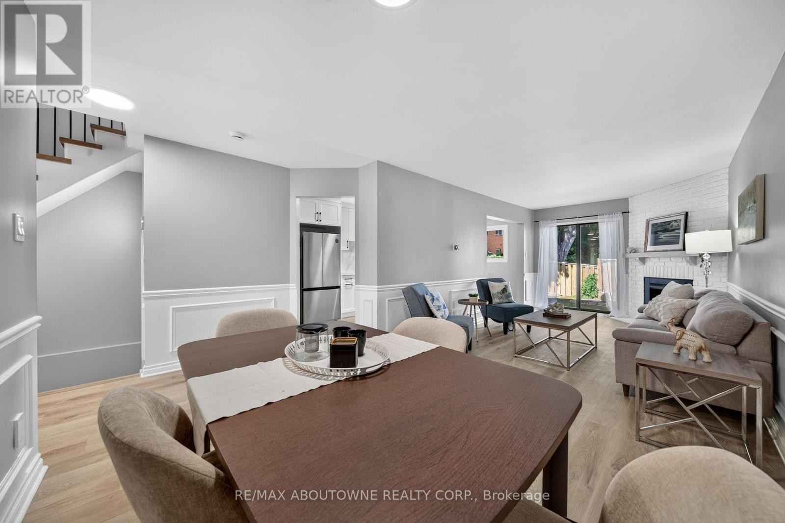 












4353 SAWMILL VALLEY DRIVE

,
Mississauga (Erin Mills),




Ontario
L5L3L3

