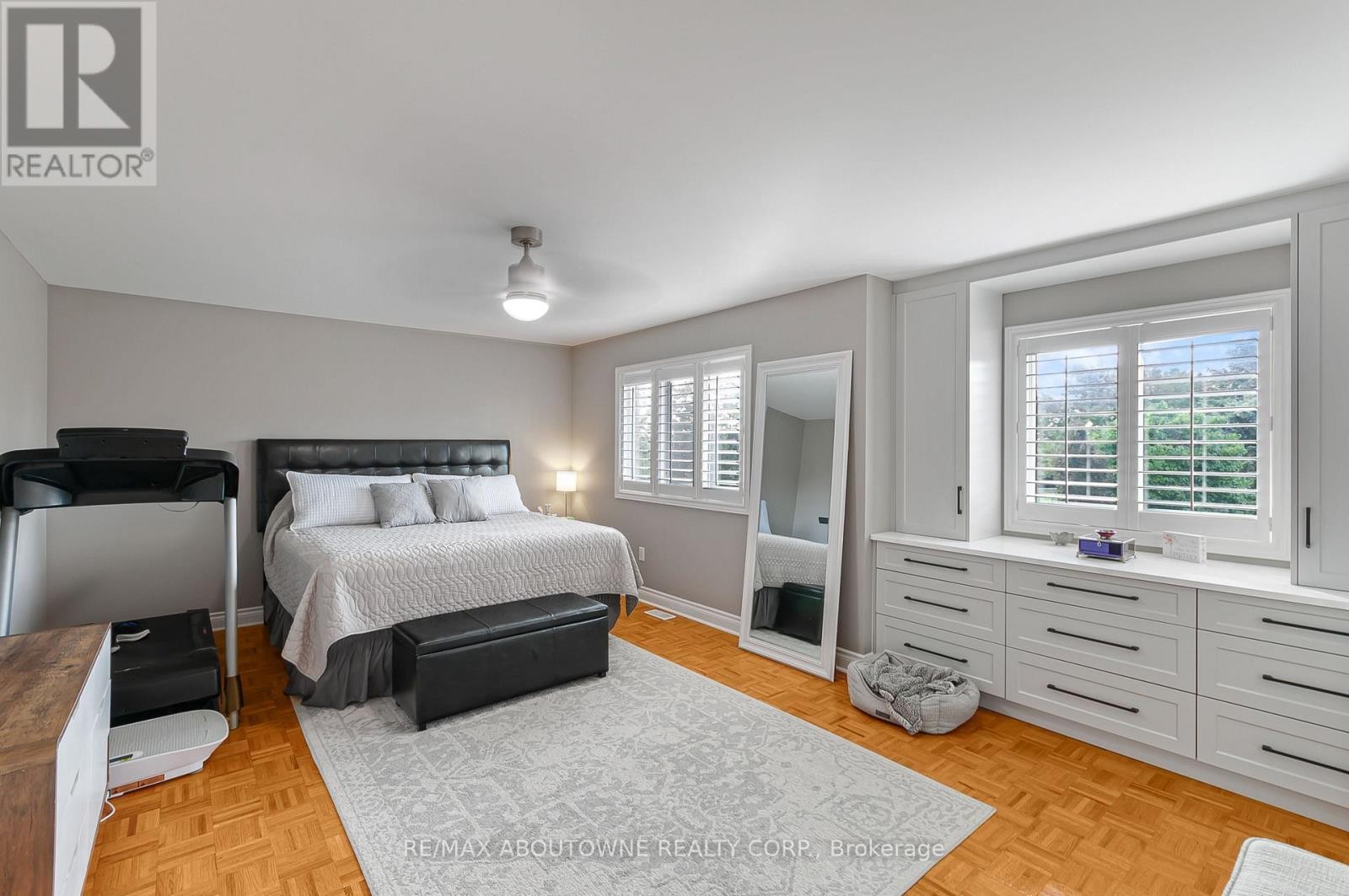 












817 BRASS WINDS PLACE

,
Mississauga (Meadowvale Village),




Ontario
L5W1T4

