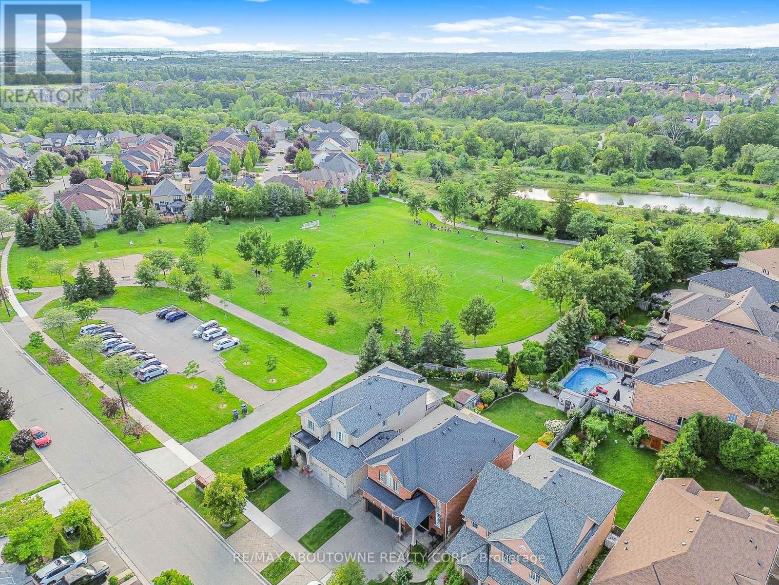 












817 BRASS WINDS PLACE

,
Mississauga (Meadowvale Village),




Ontario
L5W1T4

