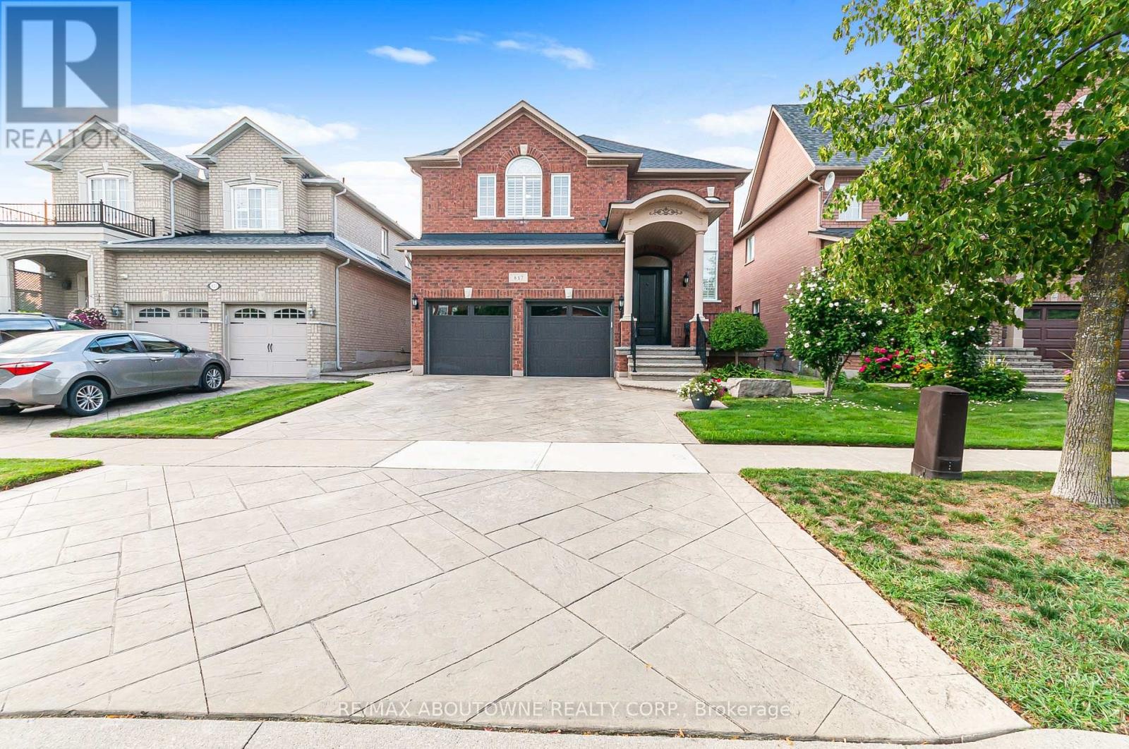 












817 BRASS WINDS PLACE

,
Mississauga (Meadowvale Village),




Ontario
L5W1T4

