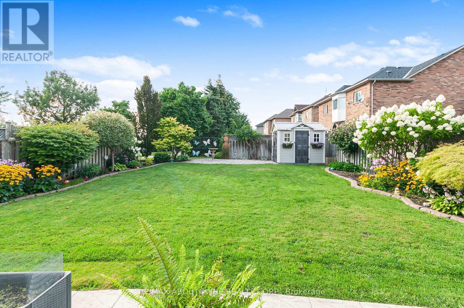 












817 BRASS WINDS PLACE

,
Mississauga (Meadowvale Village),




Ontario
L5W1T4

