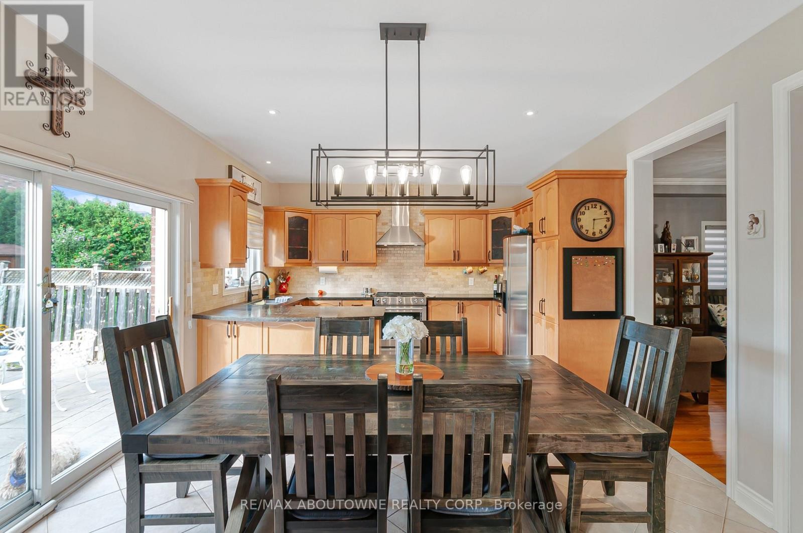 












817 BRASS WINDS PLACE

,
Mississauga (Meadowvale Village),




Ontario
L5W1T4

