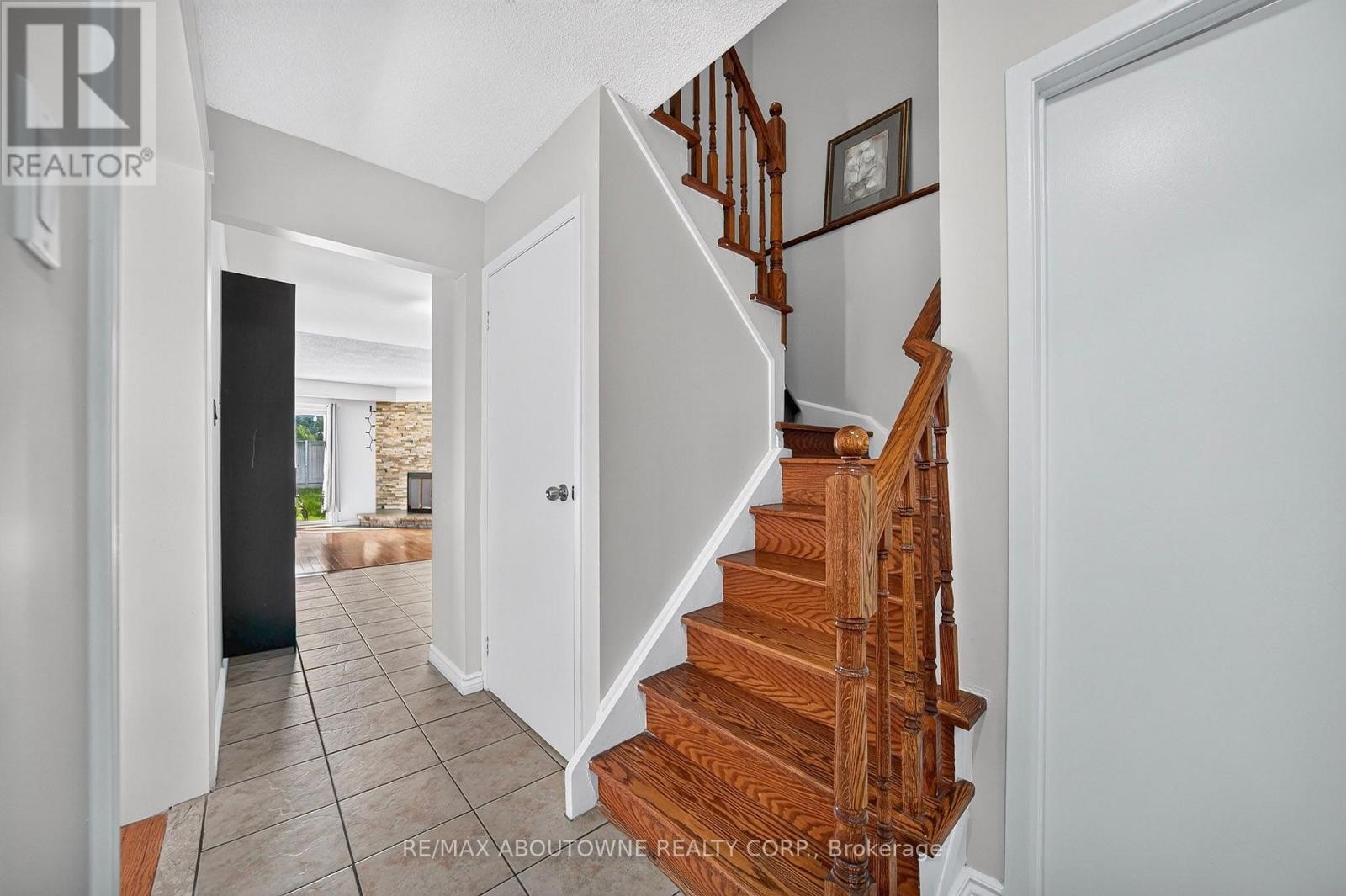 












668 GREYCEDAR CRESCENT

,
Mississauga (Rathwood),




Ontario
L4W3J7

