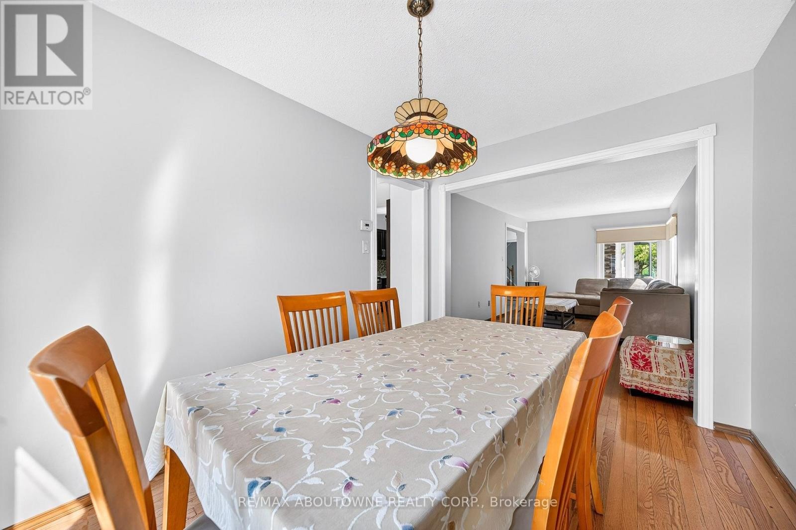 












668 GREYCEDAR CRESCENT

,
Mississauga (Rathwood),




Ontario
L4W3J7

