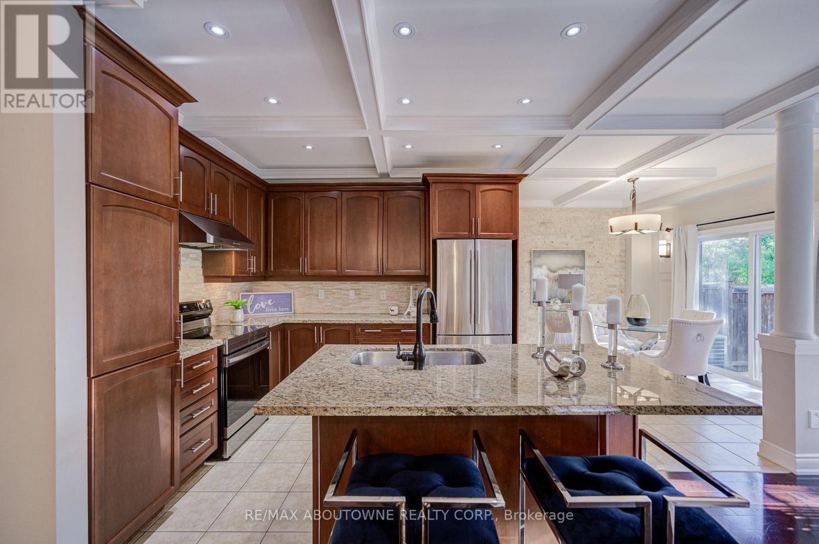 












4228 FULLER CRESCENT

,
Burlington (Alton),




Ontario
L7M0M4

