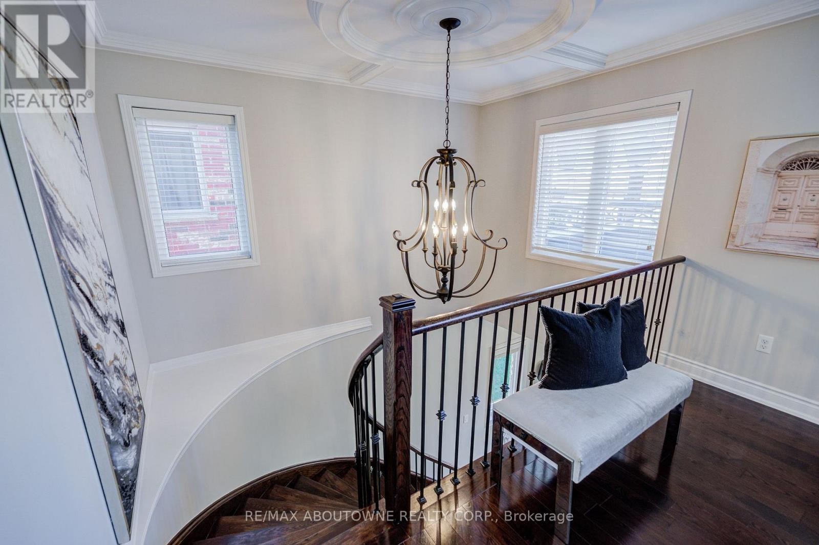 












4228 FULLER CRESCENT

,
Burlington (Alton),




Ontario
L7M0M4

