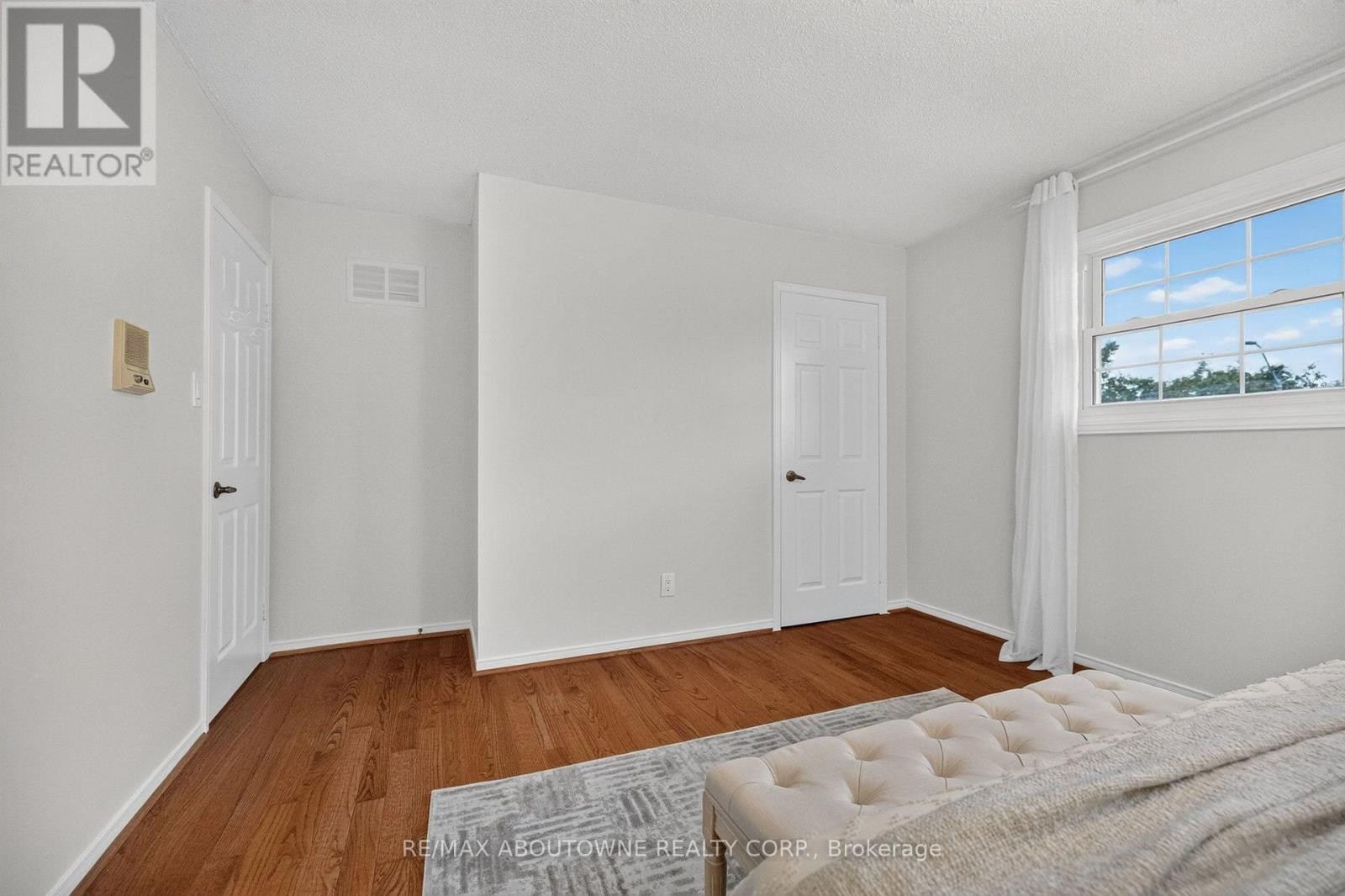 












1191 CARLO COURT

,
Mississauga (Rathwood),




Ontario
L4W3N6


