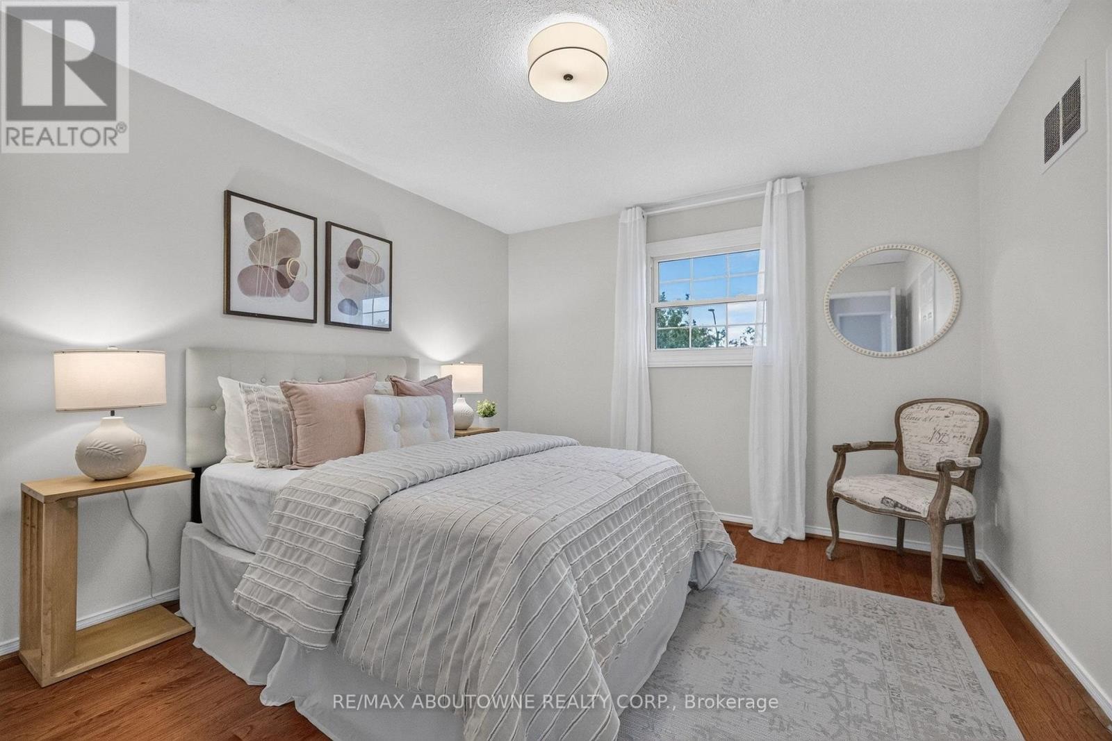 












1191 CARLO COURT

,
Mississauga (Rathwood),




Ontario
L4W3N6

