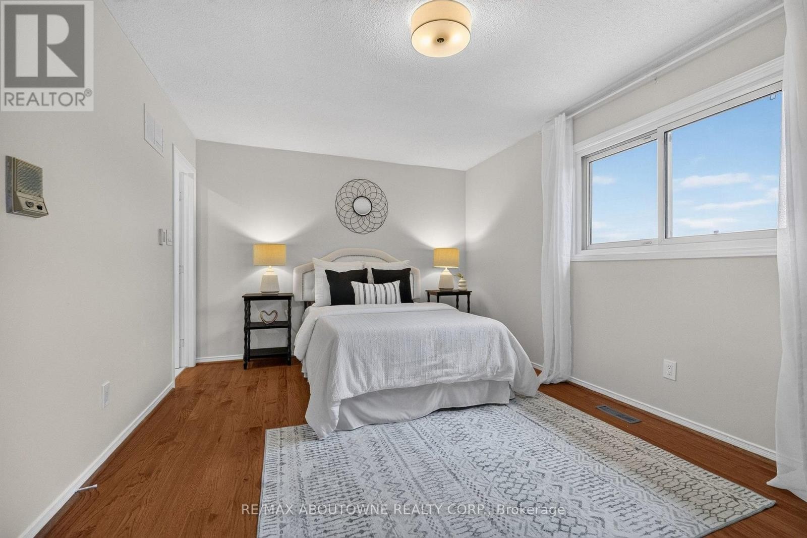 












1191 CARLO COURT

,
Mississauga (Rathwood),




Ontario
L4W3N6


