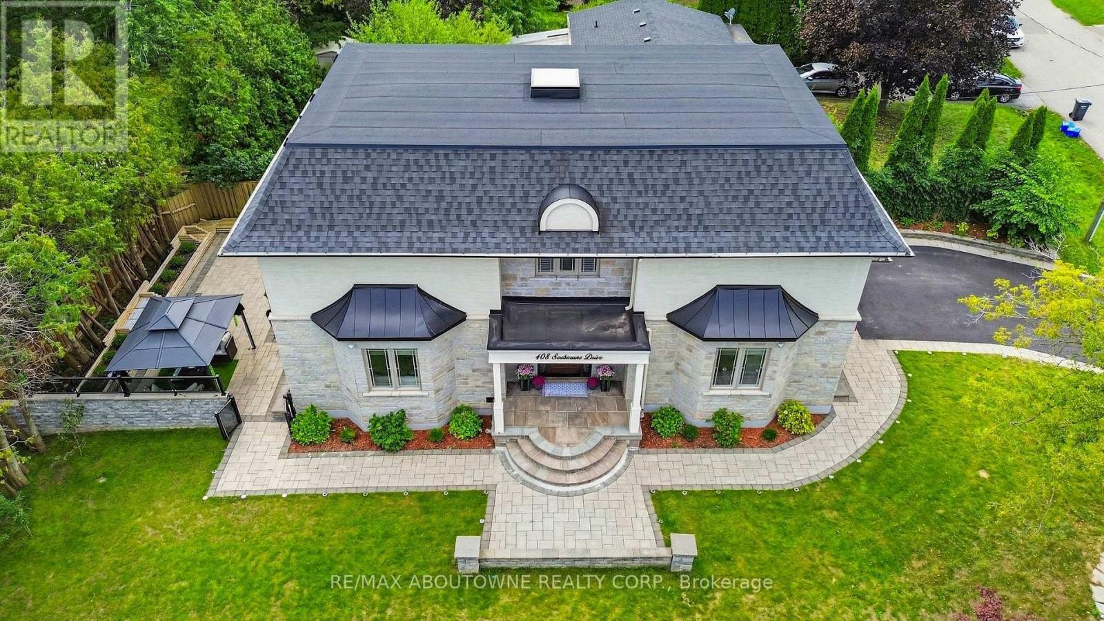 












408 SEABOURNE DRIVE

,
Oakville (WO West),




Ontario
L6L4G1

