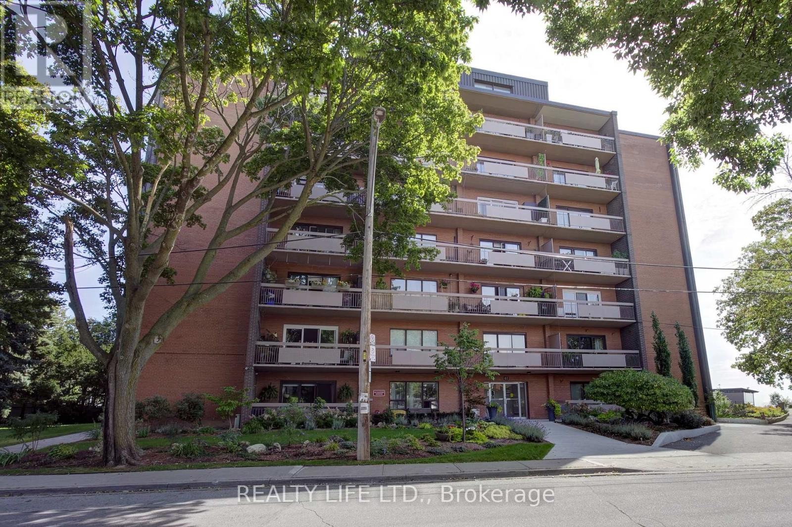 












502 - 41 LAKE SHORE DRIVE

,
Toronto (New Toronto),




Ontario
M8V1Z3


