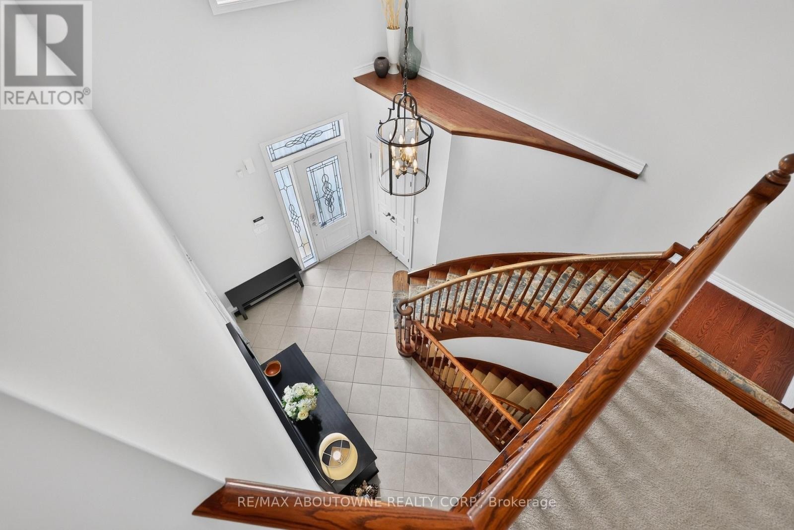 












2269 WHITWORTH DRIVE

,
Oakville (BC Bronte Creek),




Ontario
L6M0B5

