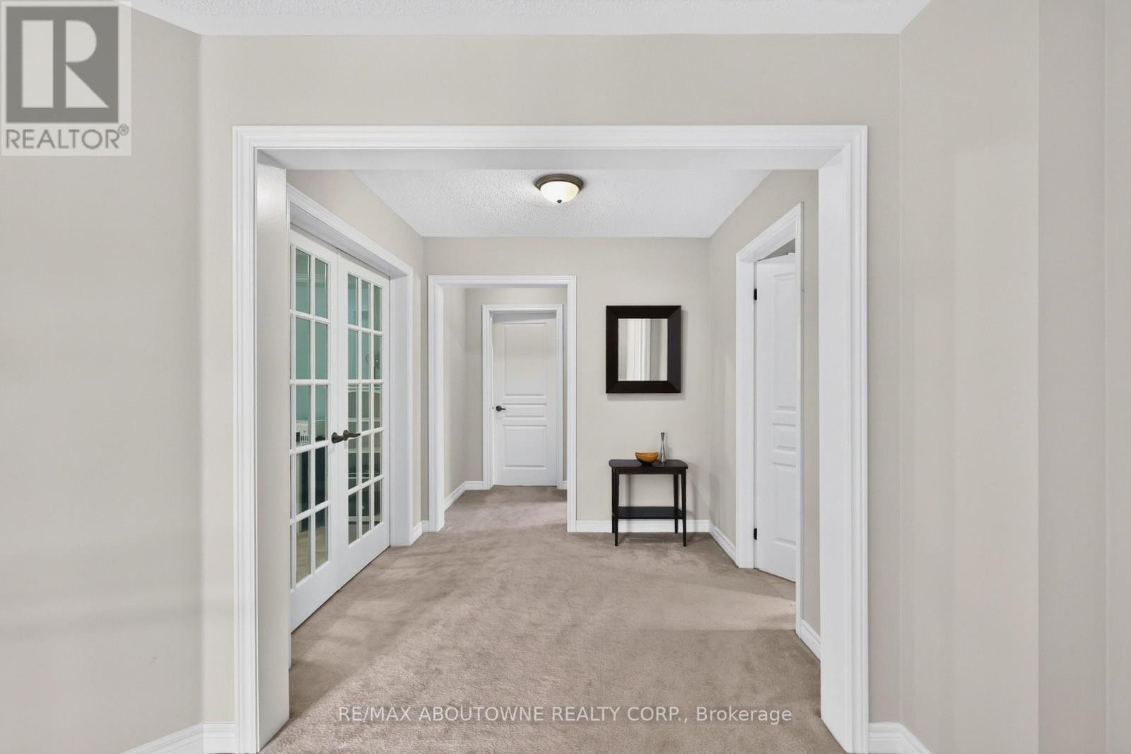 












2269 WHITWORTH DRIVE

,
Oakville (BC Bronte Creek),




Ontario
L6M0B5

