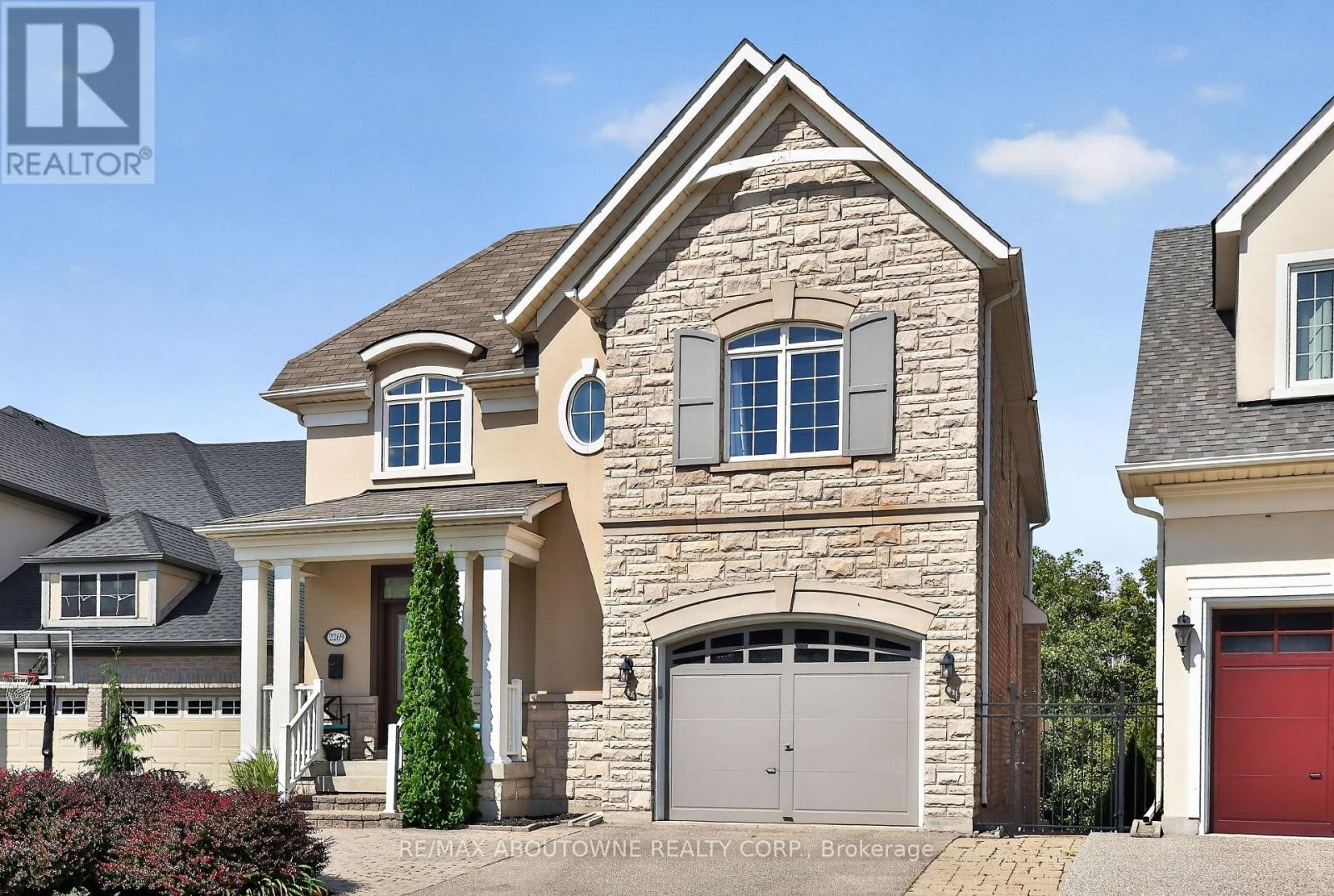 












2269 WHITWORTH DRIVE

,
Oakville (BC Bronte Creek),




Ontario
L6M0B5

