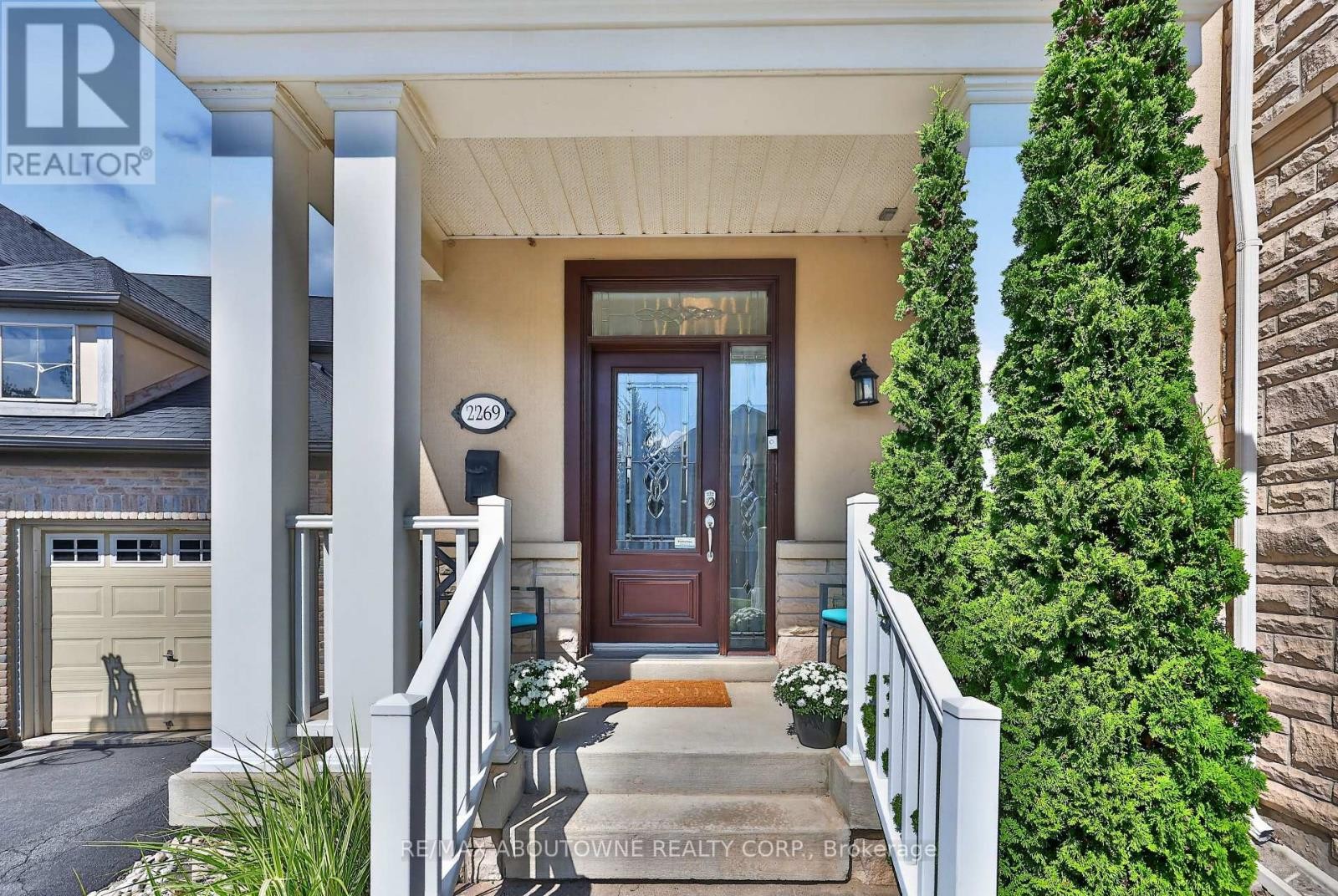 












2269 WHITWORTH DRIVE

,
Oakville (BC Bronte Creek),




Ontario
L6M0B5

