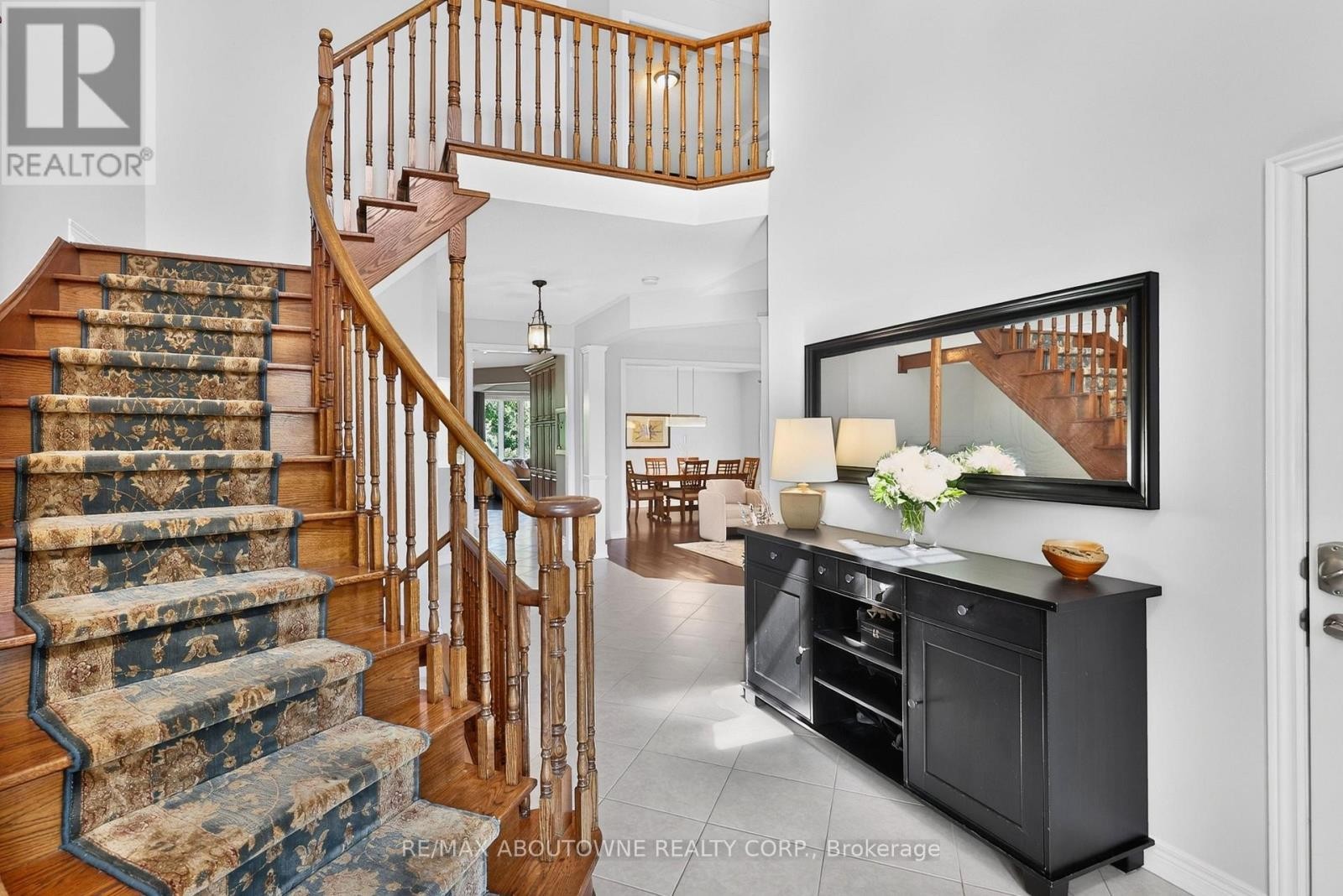 












2269 WHITWORTH DRIVE

,
Oakville (BC Bronte Creek),




Ontario
L6M0B5

