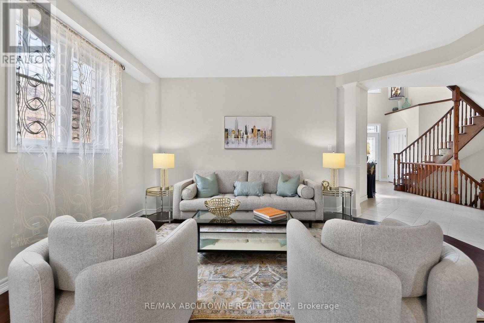 












2269 WHITWORTH DRIVE

,
Oakville (BC Bronte Creek),




Ontario
L6M0B5

