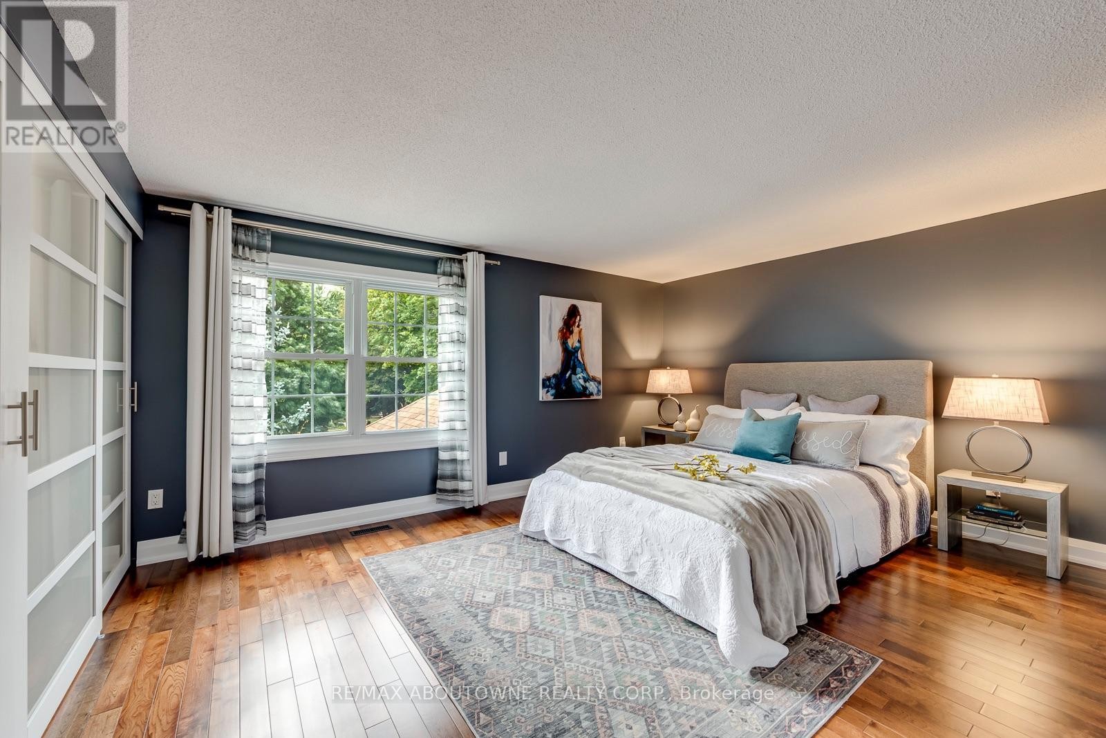 












1198 POTTERS WHEEL CRESCENT

,
Oakville (GA Glen Abbey),




Ontario
L6M1J2

