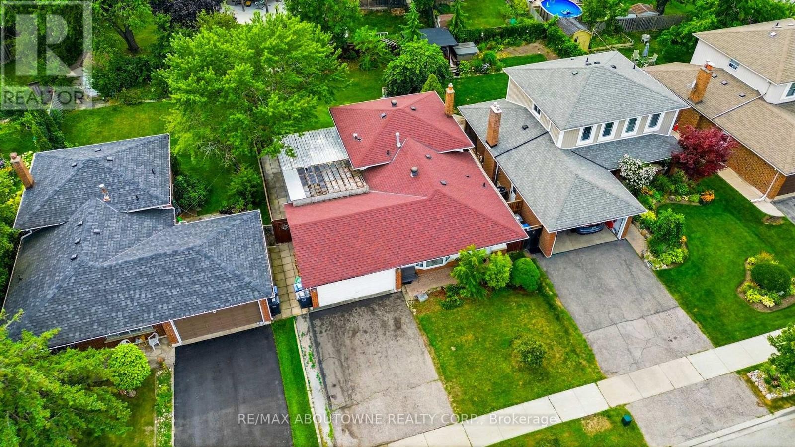












6346 NEUCHATEL ROAD

,
Mississauga (Meadowvale),




Ontario
L5N2J8

