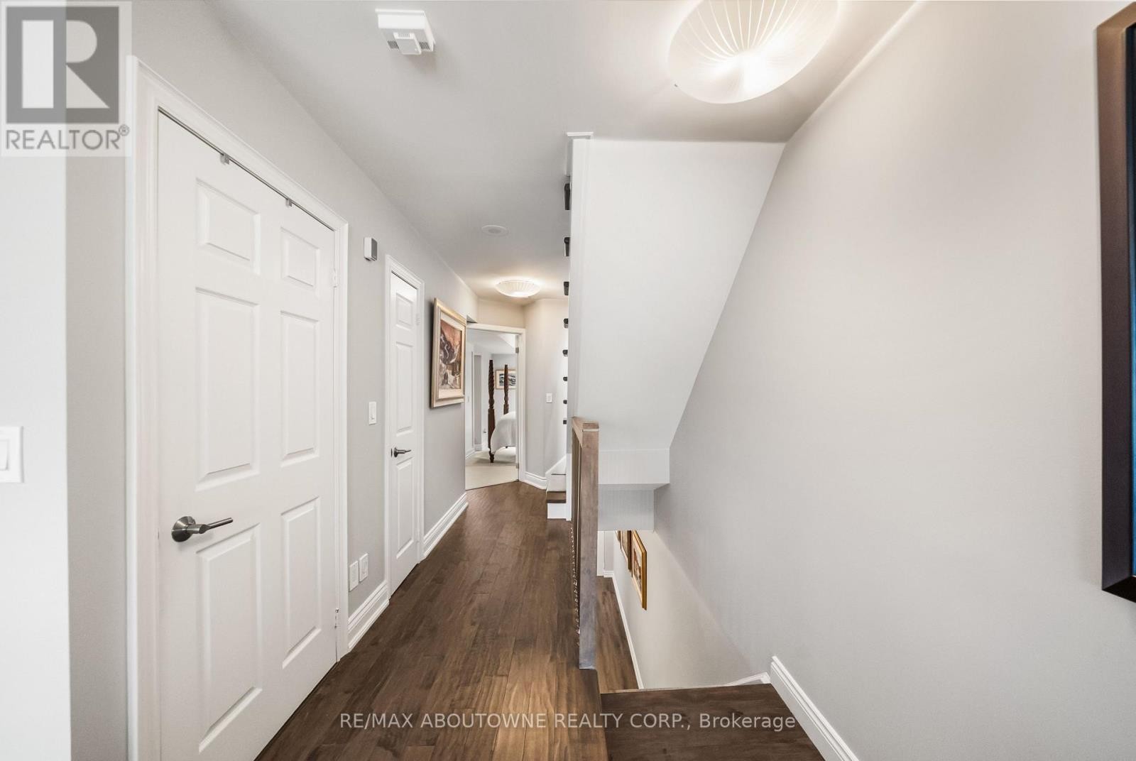 












TH9 - 442 MAPLE AVENUE

,
Burlington (Brant),




Ontario
L7S2L7

