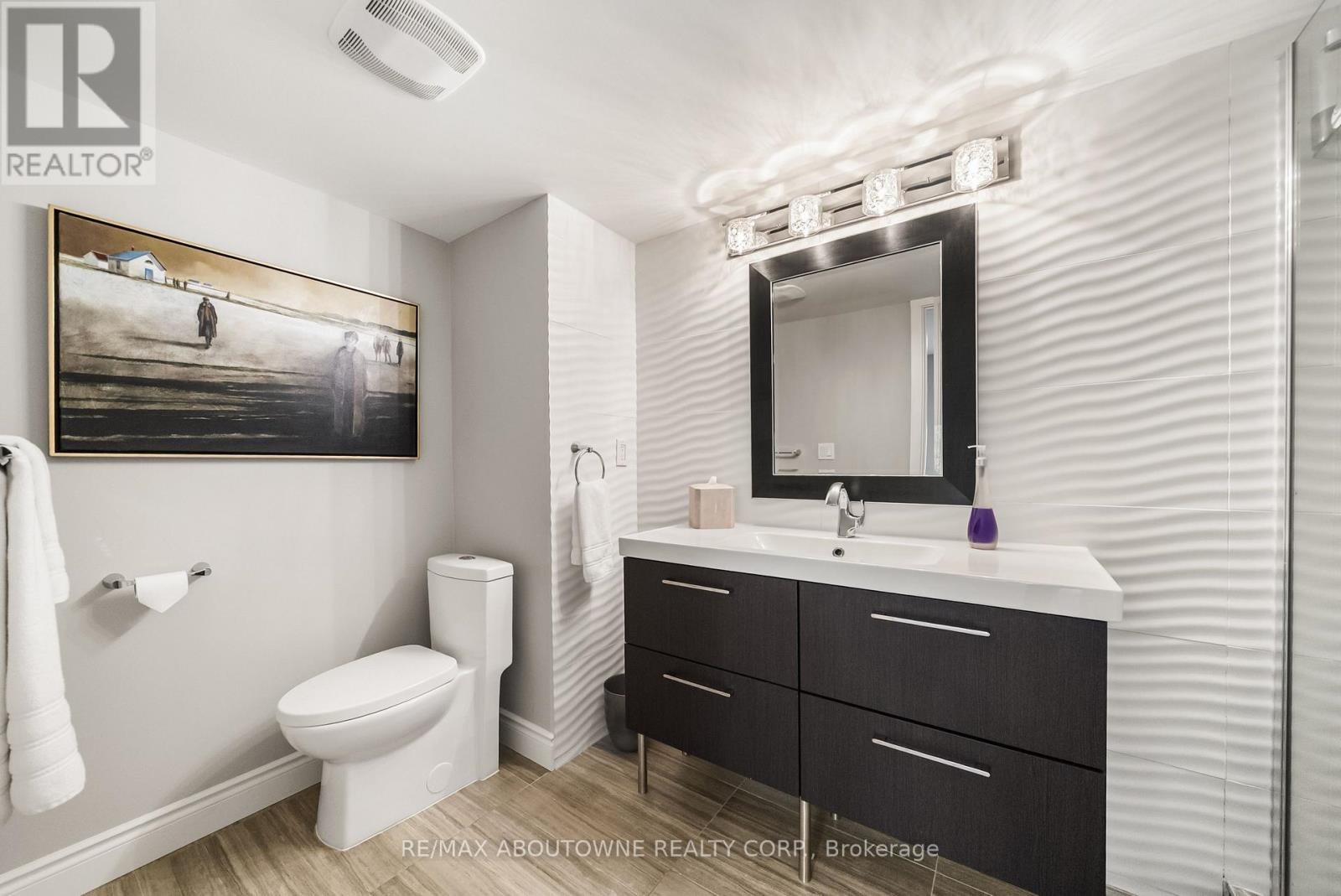 












TH9 - 442 MAPLE AVENUE

,
Burlington (Brant),




Ontario
L7S2L7


