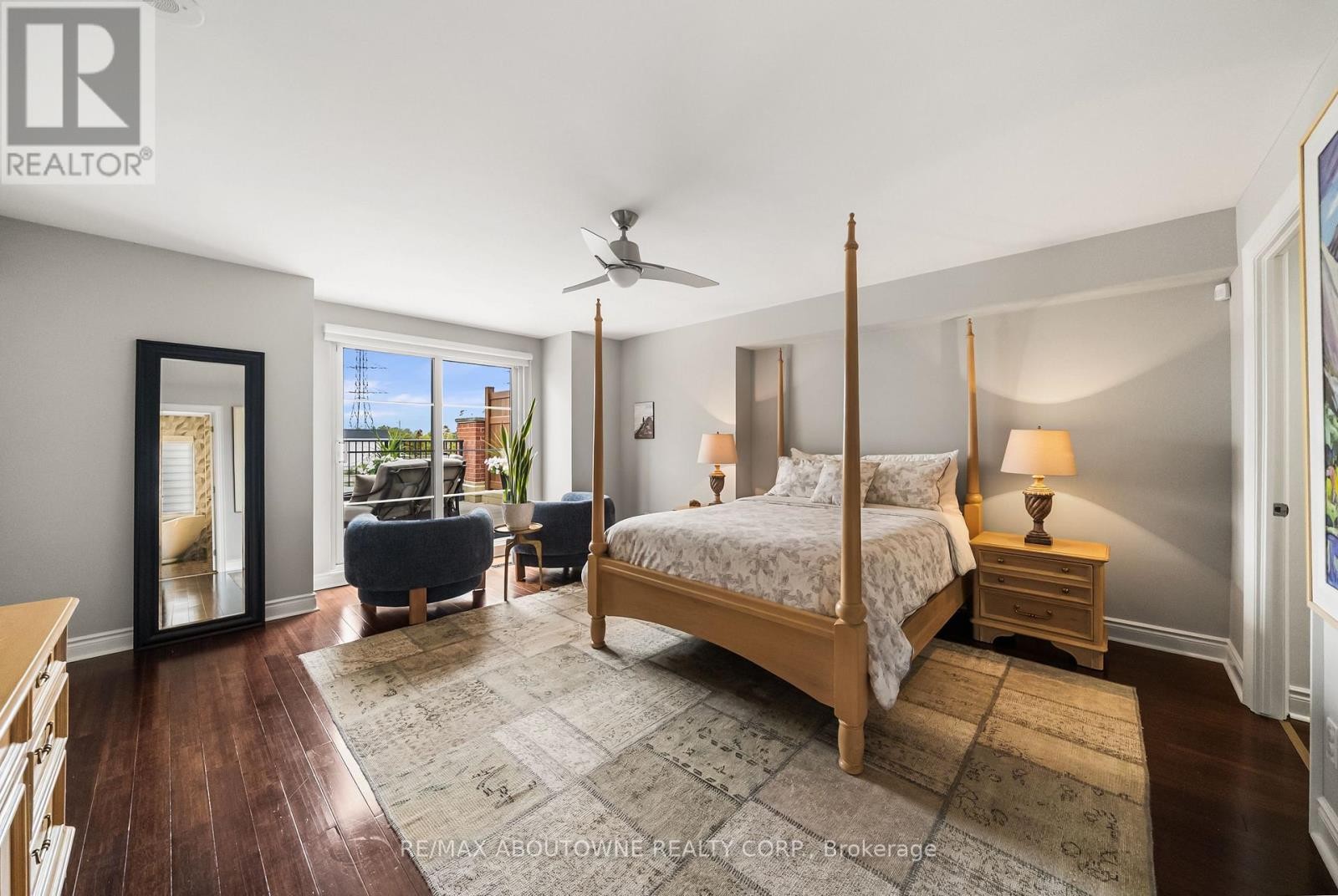 












TH9 - 442 MAPLE AVENUE

,
Burlington (Brant),




Ontario
L7S2L7


