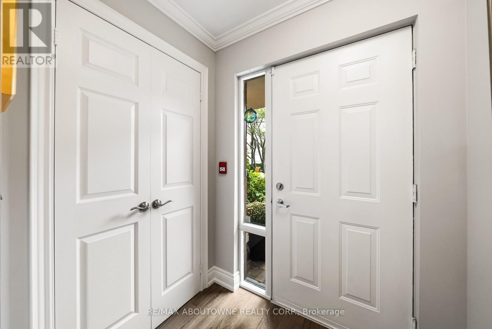 












TH9 - 442 MAPLE AVENUE

,
Burlington (Brant),




Ontario
L7S2L7

