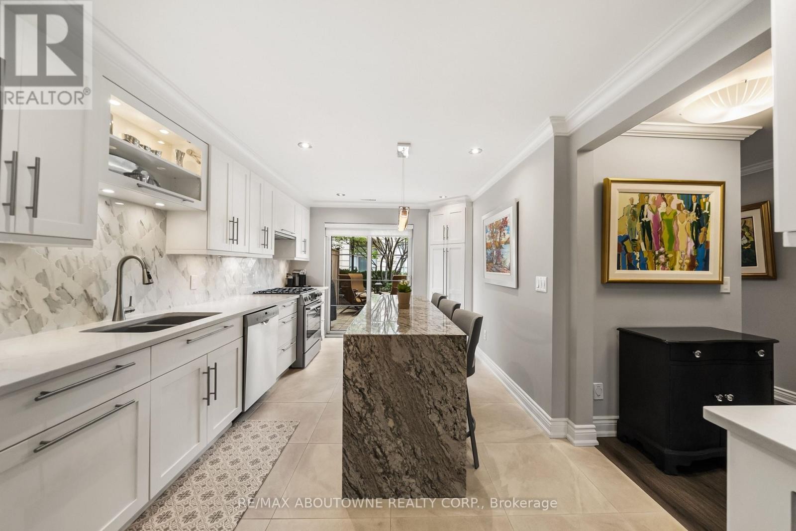












TH9 - 442 MAPLE AVENUE

,
Burlington (Brant),




Ontario
L7S2L7

