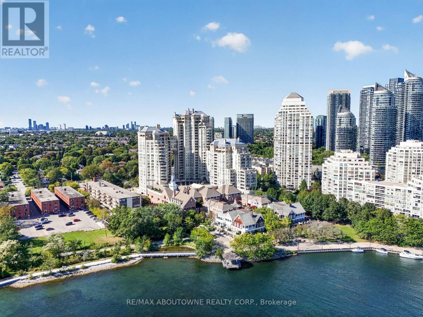 












301 - 2287 LAKE SHORE ROAD W

,
Toronto (Mimico),




Ontario
M8V3Y1

