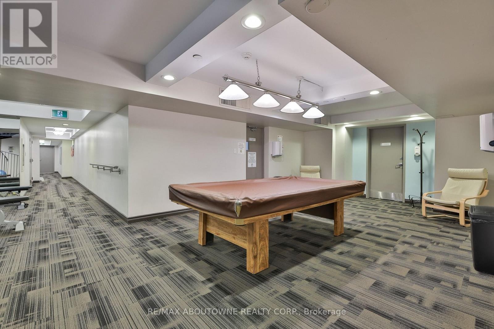 












301 - 2287 LAKE SHORE ROAD W

,
Toronto (Mimico),




Ontario
M8V3Y1

