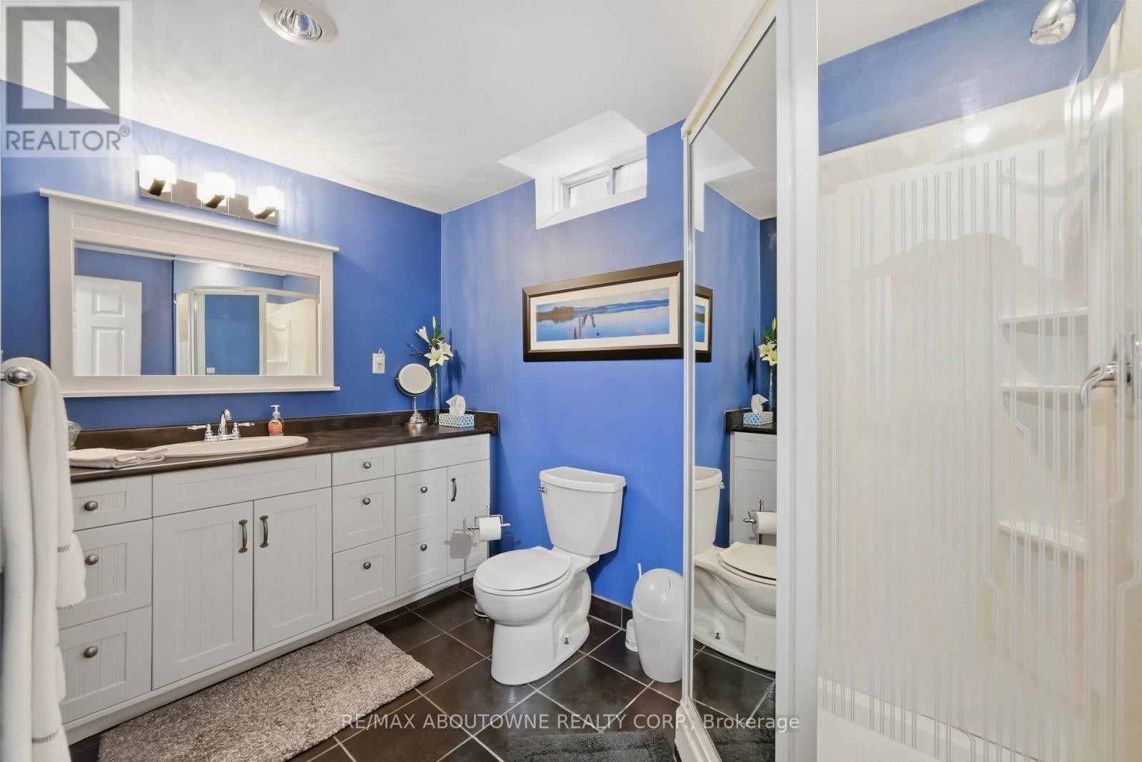 












1094 GORHAM WAY

,
Milton (CL Clarke),




Ontario
L9T6N7

