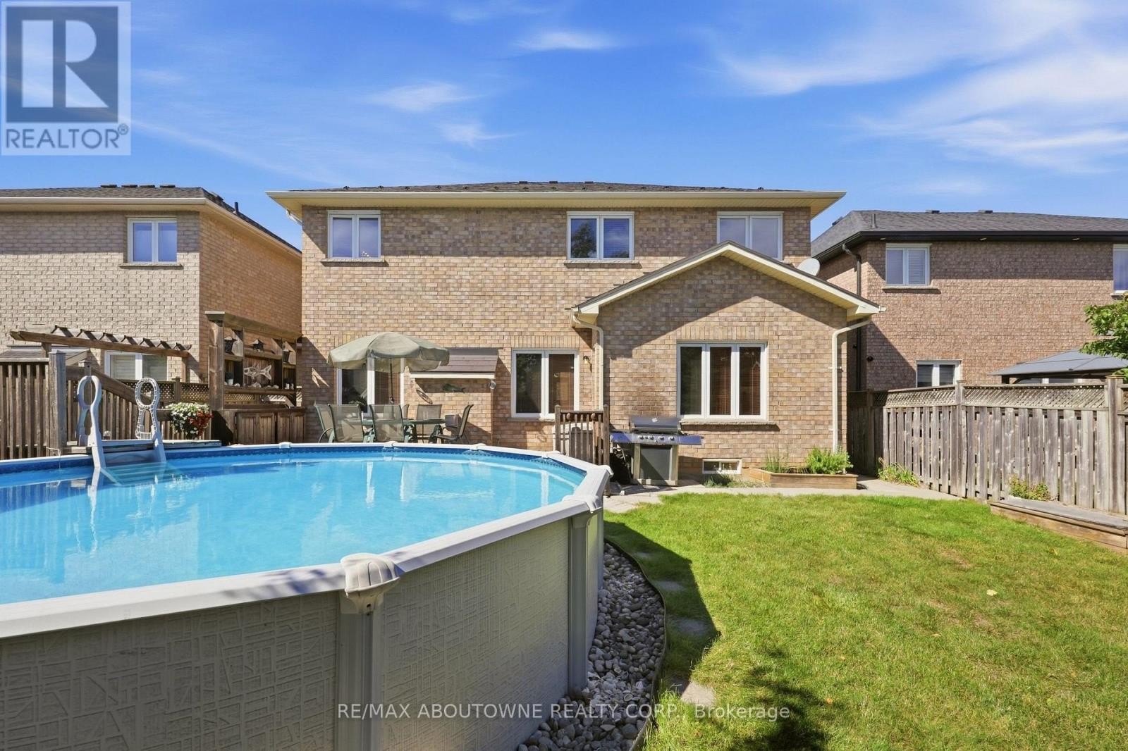 












1094 GORHAM WAY

,
Milton (CL Clarke),




Ontario
L9T6N7

