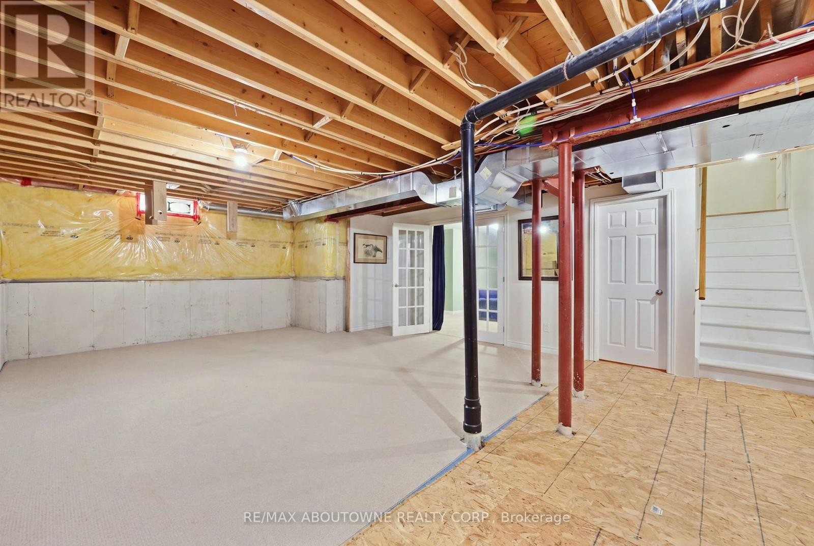 












1094 GORHAM WAY

,
Milton (CL Clarke),




Ontario
L9T6N7

