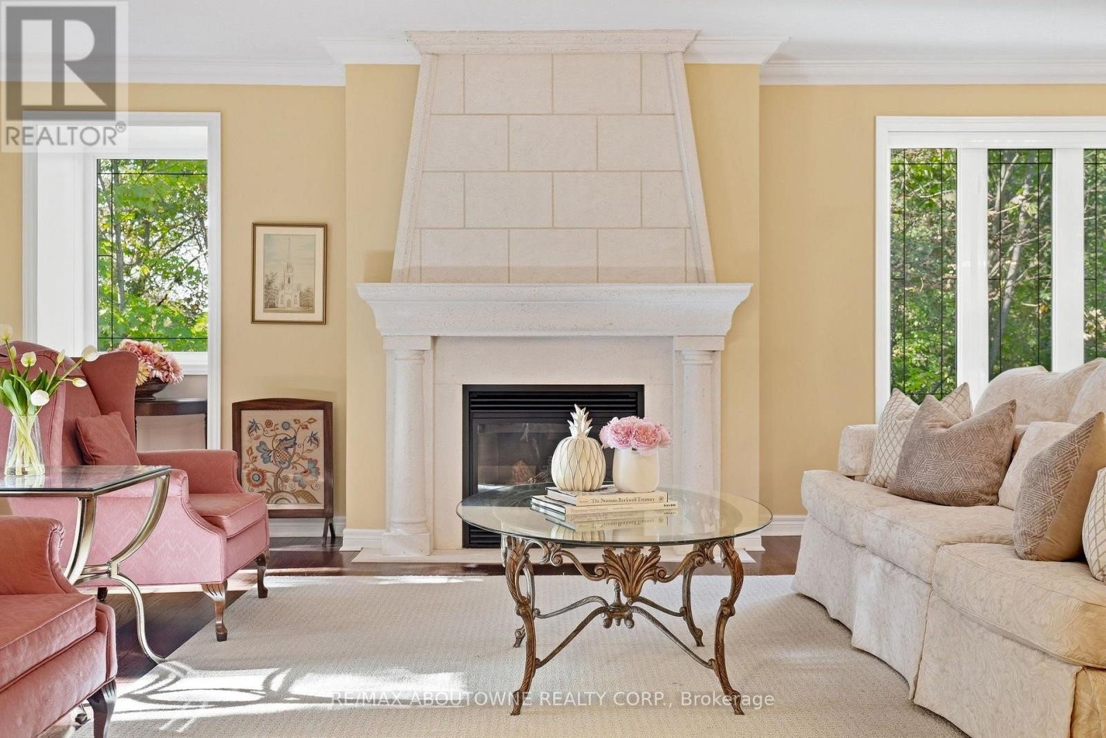












301 - 390 UPPER MIDDLE ROAD

,
Oakville (FA Falgarwood),




Ontario
L6H0A5

