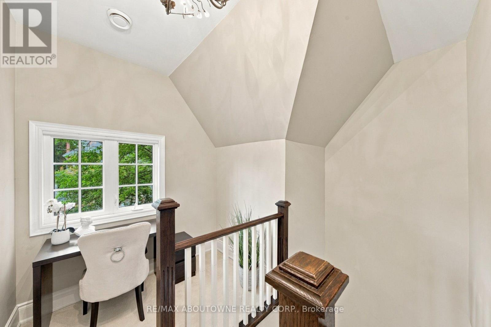 












426 TRAFALGAR ROAD

,
Oakville (OO Old Oakville),




Ontario
L6J3H7

