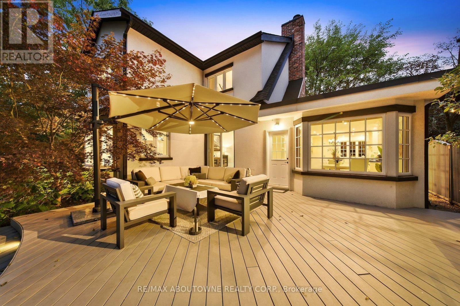 












426 TRAFALGAR ROAD

,
Oakville (OO Old Oakville),




Ontario
L6J3H7

