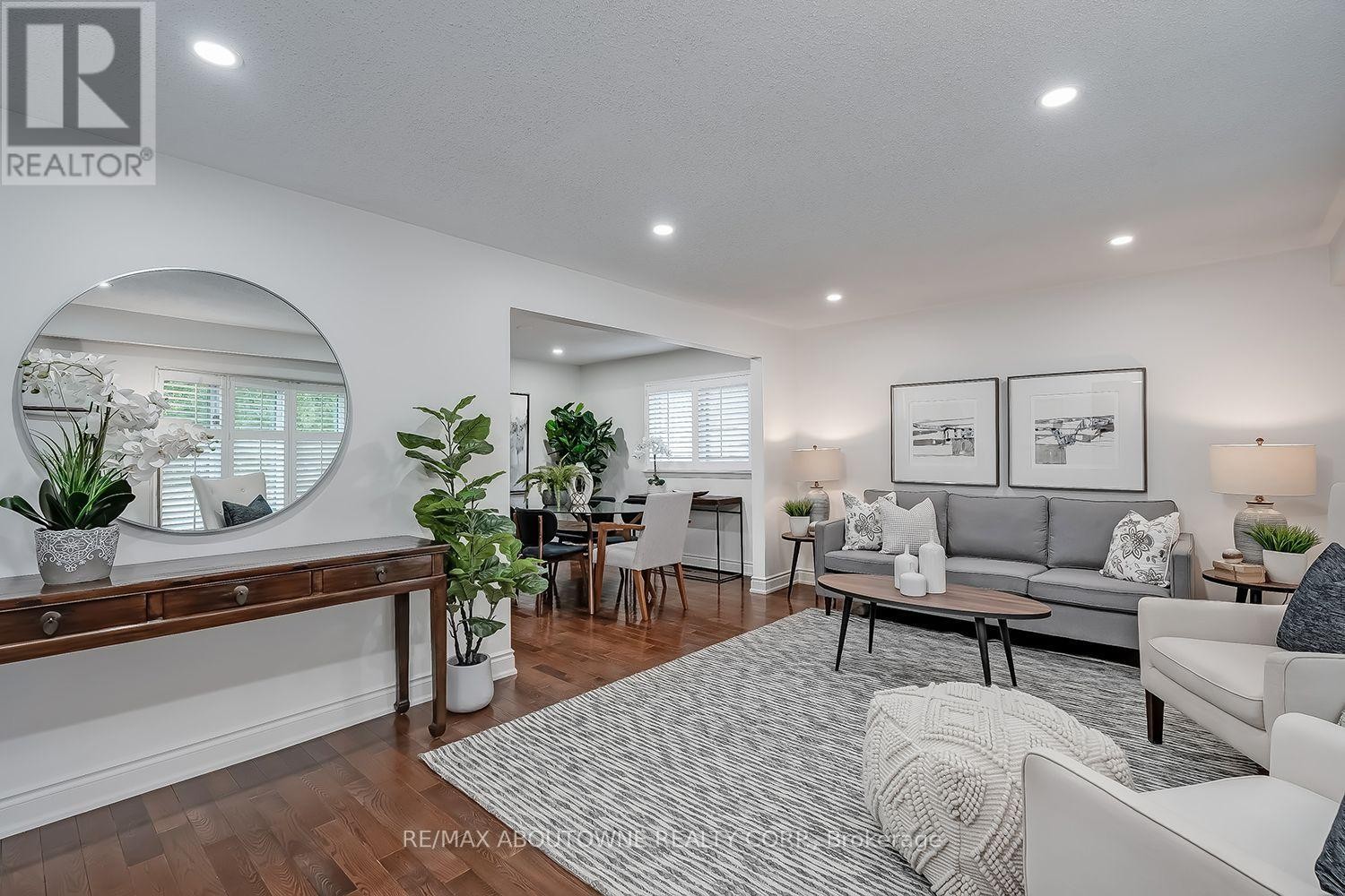 












173 ARICHAT ROAD

,
Oakville (FD Ford),




Ontario
L6J5N5

