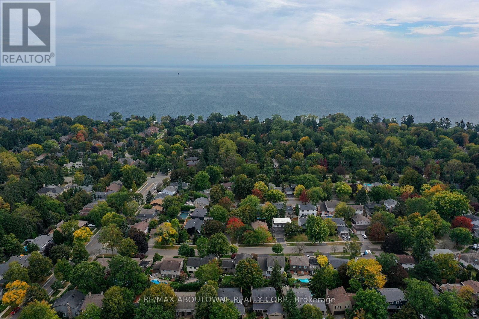 












173 ARICHAT ROAD

,
Oakville (FD Ford),




Ontario
L6J5N5

