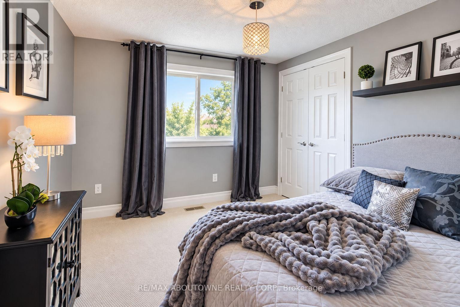 












3668 COLONIAL DRIVE

,
Mississauga (Erin Mills),




Ontario
L5L4N7

