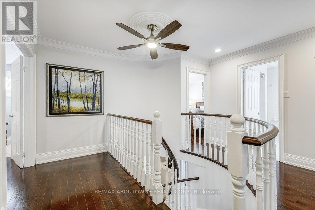 












2080 MCKERLIE CRESCENT

,
Burlington (Rose),




Ontario
L7M4E8

