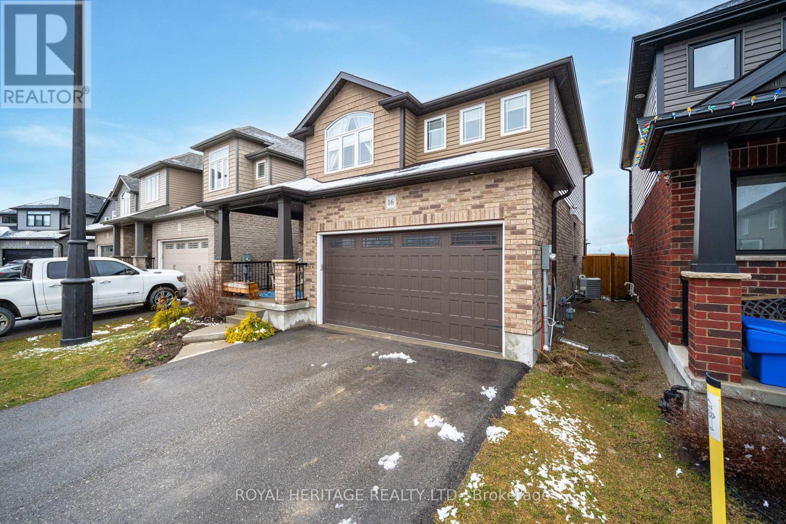 












16 SPARROW CRES

,
East Luther Grand Valley,




Ontario
L9W7P2


